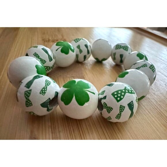 Luck of the Irish Clover Wood Beaded Stretch Bracelet St Patricks Day Ne… - Picture 9 of 12